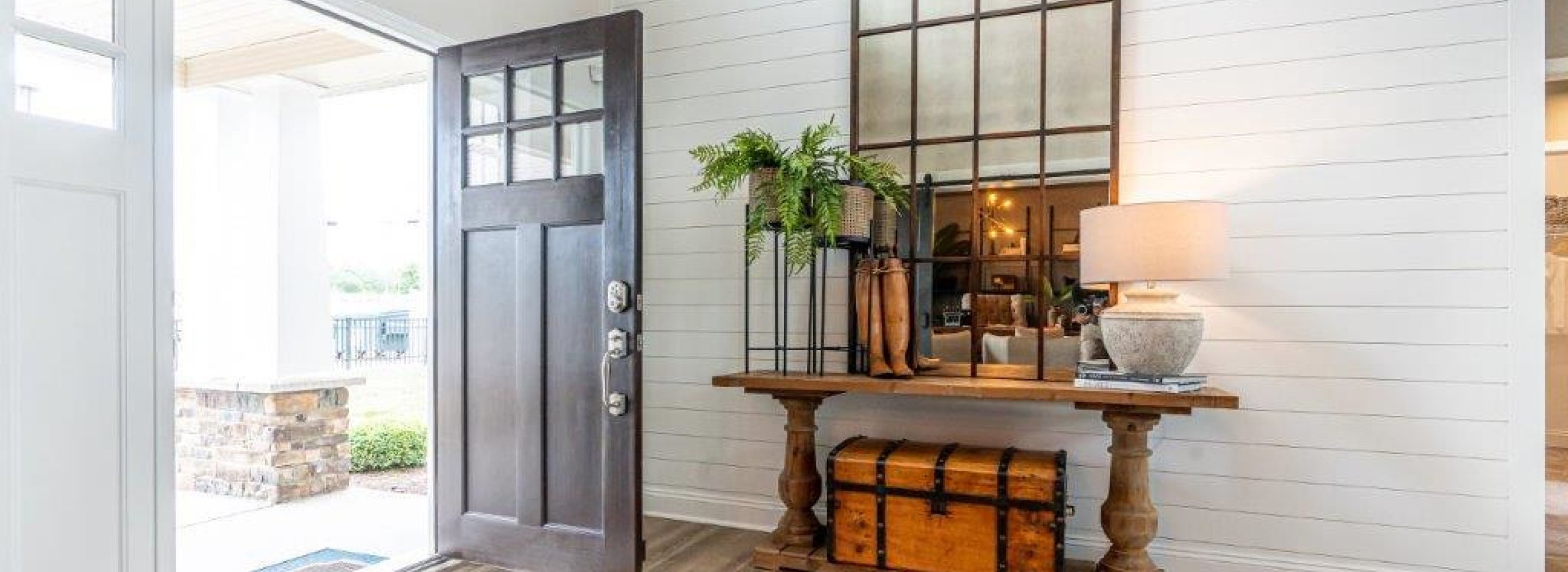 Belmont Covington Craftsman - Entry way
